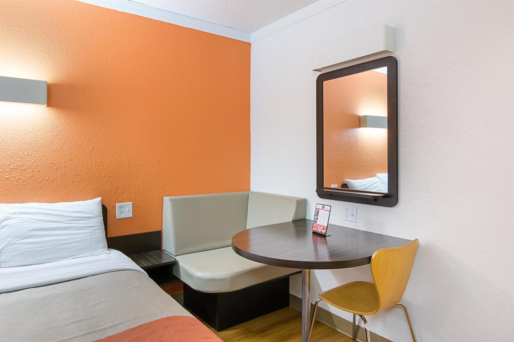 Motel 6-Tampa, Fl - Fairgrounds Heartland Luaran gambar